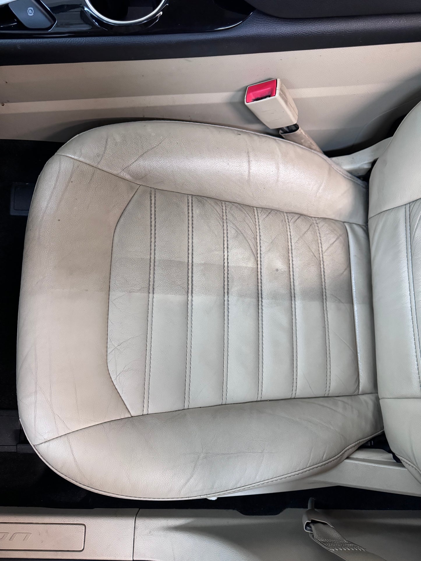 Interior Leather Cleaning and Conditioning