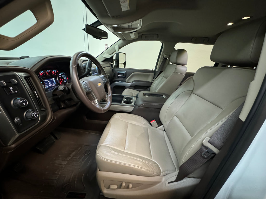 Interior Leather Cleaning and Conditioning